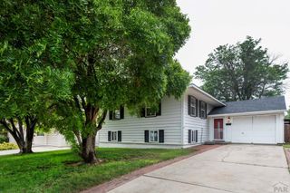 61 Louis Nelson Rd, Pueblo, CO 81001