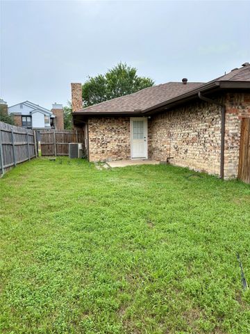 3008 Townbluff Drive, Plano, TX 75075