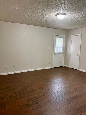 3008 Townbluff Drive, Plano, TX 75075