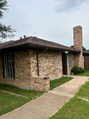 3008 Townbluff Drive, Plano, TX 75075