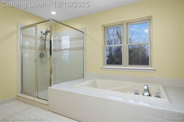 29267 Sunridge, Farmington Hills, MI 48334