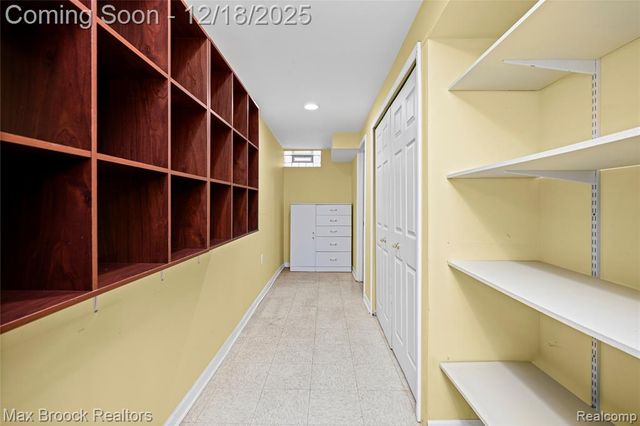 29267 Sunridge, Farmington Hills, MI 48334