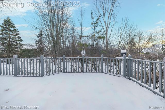 29267 Sunridge, Farmington Hills, MI 48334