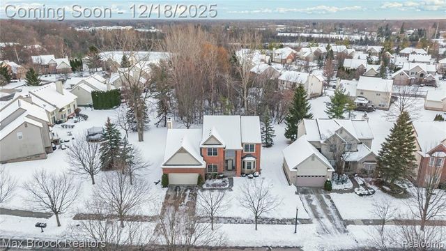 29267 Sunridge, Farmington Hills, MI 48334