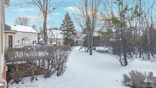 29267 Sunridge, Farmington Hills, MI 48334