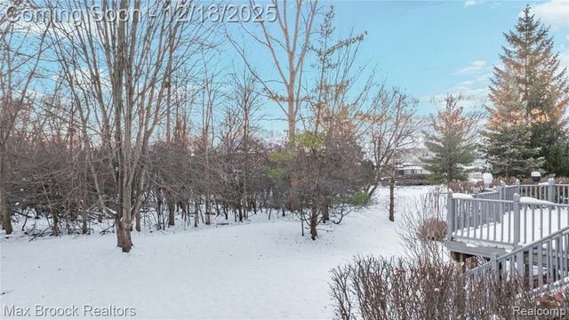 29267 Sunridge, Farmington Hills, MI 48334