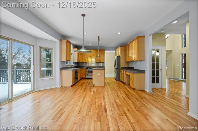 29267 Sunridge, Farmington Hills, MI 48334