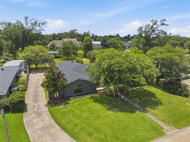 215 Orchard, Lake Charles, LA 70605