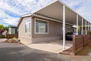 1514 Agape Way, Grants Pass, OR 97527