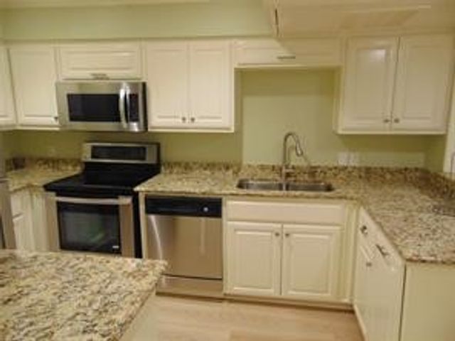 4816 Amesbury Drive 227, Dallas, TX 75206