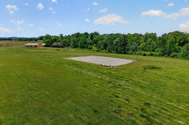 1900 Ben Mason Rd, Cookeville, TN 38506