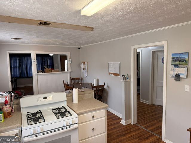 210 Savannah Avenue, Dublin, GA 31027