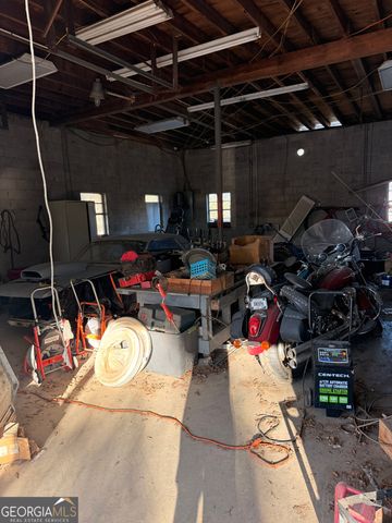 210 Savannah Avenue, Dublin, GA 31027