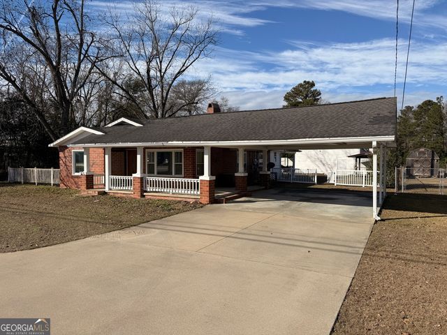 210 Savannah Avenue, Dublin, GA 31027