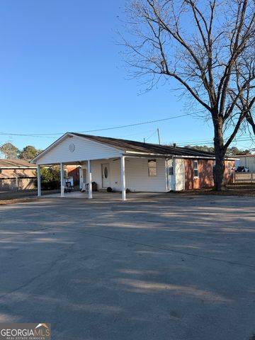 210 Savannah Avenue, Dublin, GA 31027