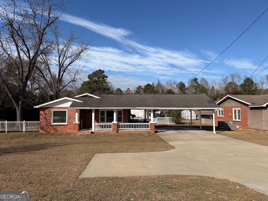 210 Savannah Avenue, Dublin, GA 31027