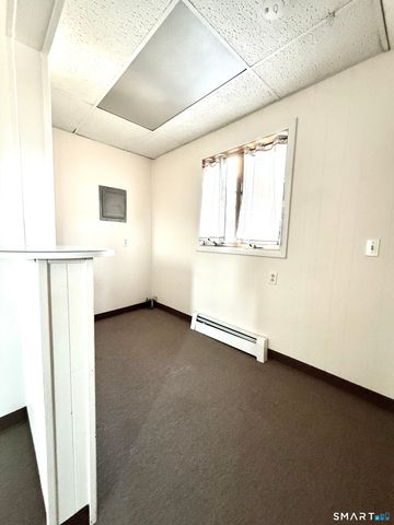 425 Montauk Avenue 3, New London, CT 06320