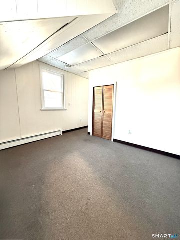 425 Montauk Avenue 3, New London, CT 06320