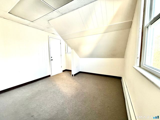 425 Montauk Avenue 3, New London, CT 06320