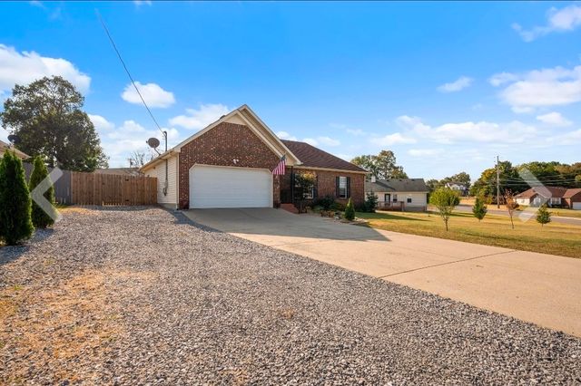 206 Buttonwood Dr, Smyrna, TN 37167