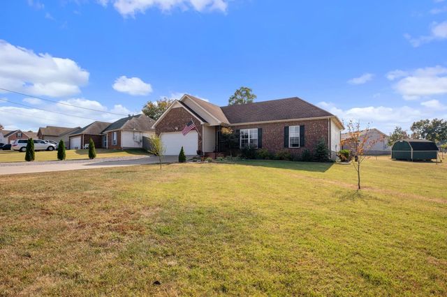 206 Buttonwood Dr, Smyrna, TN 37167