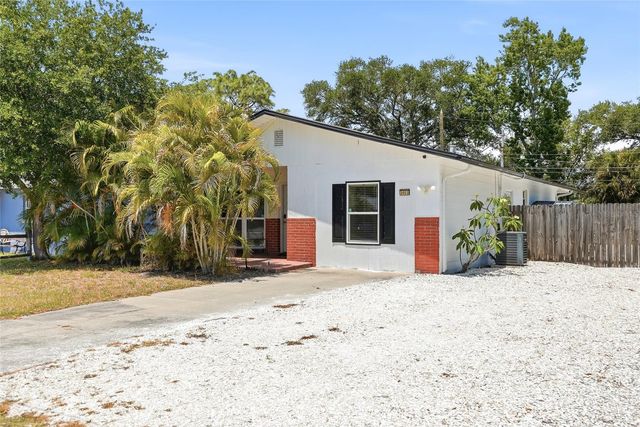 3053 OAKLAWN AVE, Largo, FL 33771