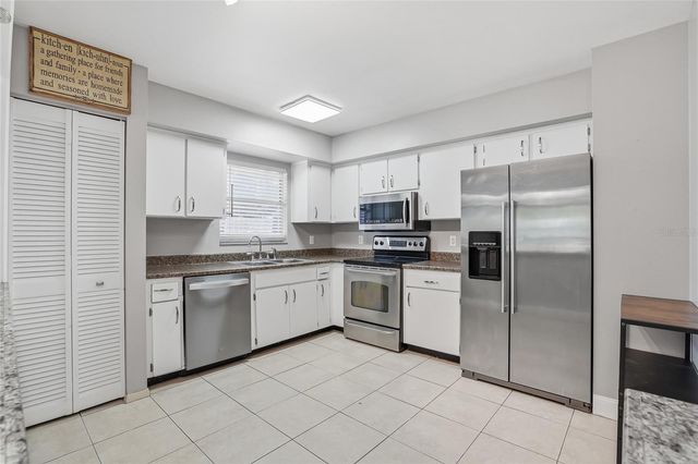 3053 OAKLAWN AVE, Largo, FL 33771