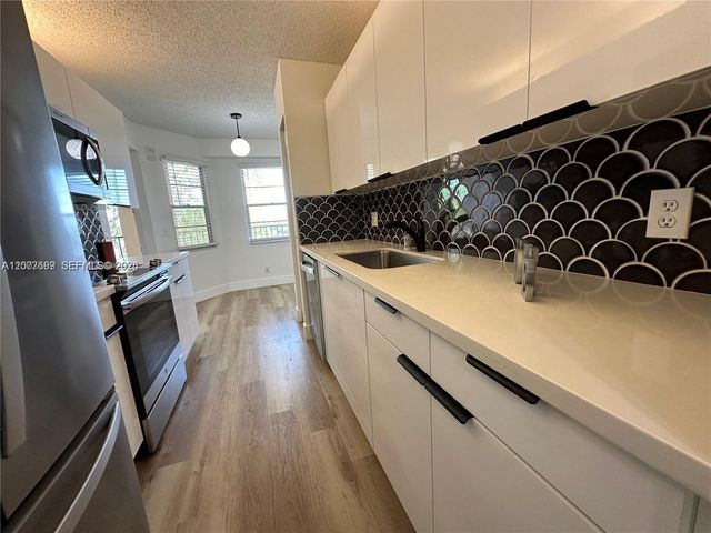 1300 SW 124th Terrace 408P, Pembroke Pines, FL 33027