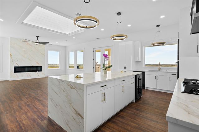 113 Port Saint Claire, Aransas Pass, TX 78336