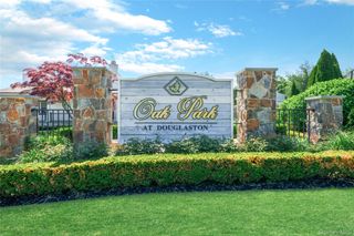 240-02 Oak Park Drive 18C, Douglaston, NY 11362