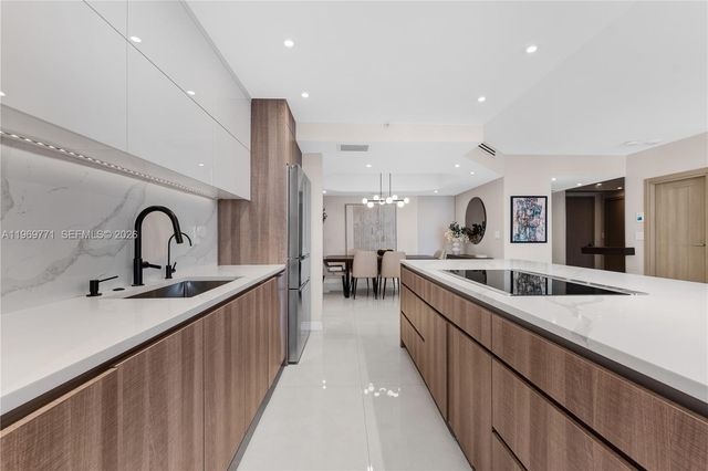 20191 E Country Club Dr 1603, Aventura, FL 33180