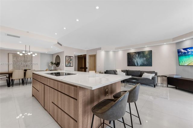 20191 E Country Club Dr 1603, Aventura, FL 33180