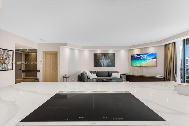 20191 E Country Club Dr 1603, Aventura, FL 33180