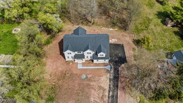 16 New Amwell Rd, Hillsborough Twp., NJ 08844