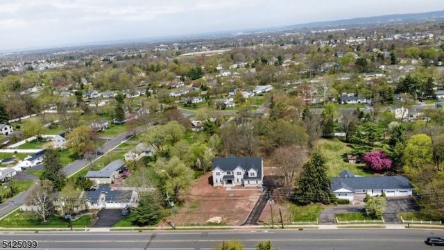 16 New Amwell Rd, Hillsborough Twp., NJ 08844