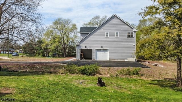 16 New Amwell Rd, Hillsborough Twp., NJ 08844