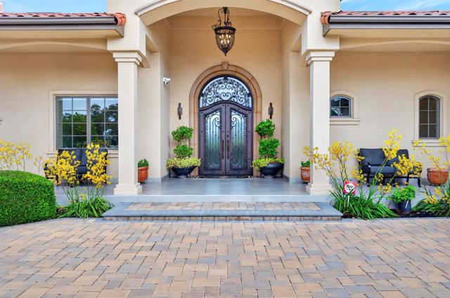 5 Winding Oaks Drive, Pleasanton, CA 94566