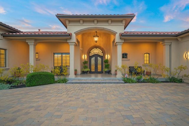 5 Winding Oaks Drive, Pleasanton, CA 94566