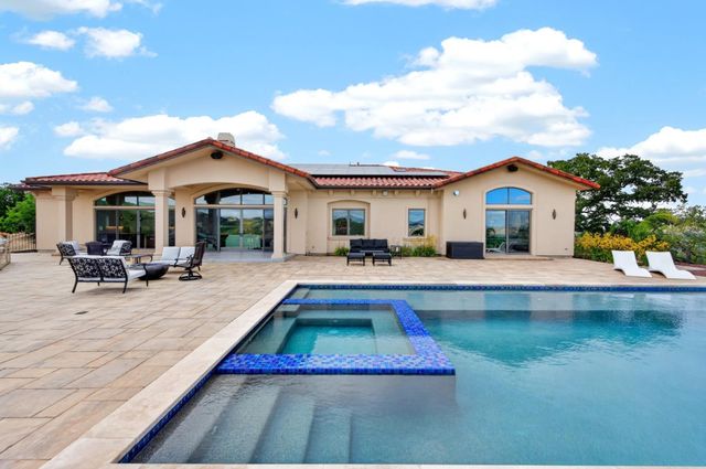 5 Winding Oaks Drive, Pleasanton, CA 94566
