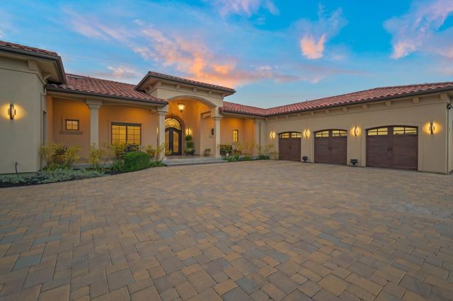 5 Winding Oaks Drive, Pleasanton, CA 94566