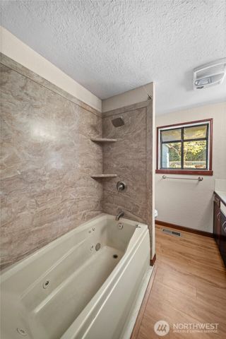 11502 29th Avenue SW, Seattle, WA 98146