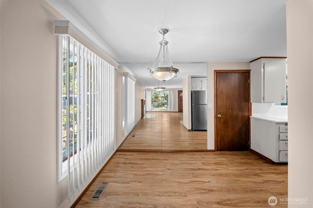 11502 29th Avenue SW, Seattle, WA 98146