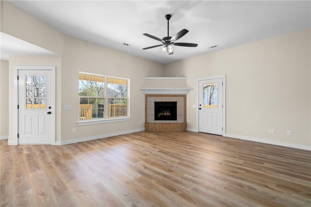 3044 Rutile Drive, Fayetteville, AR 72704