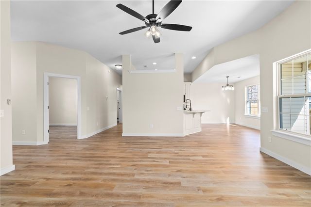 3044 Rutile Drive, Fayetteville, AR 72704