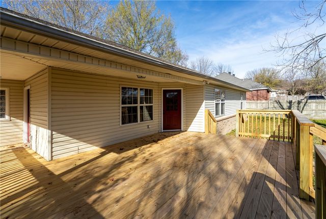 3044 Rutile Drive, Fayetteville, AR 72704