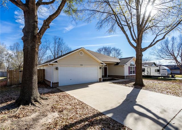 3044 Rutile Drive, Fayetteville, AR 72704