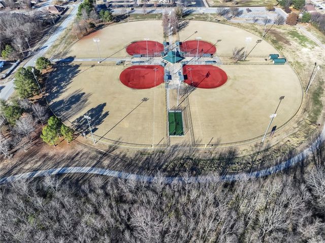 3044 Rutile Drive, Fayetteville, AR 72704