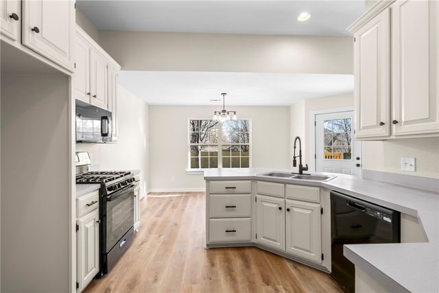 3044 Rutile Drive, Fayetteville, AR 72704