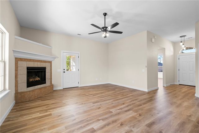 3044 Rutile Drive, Fayetteville, AR 72704