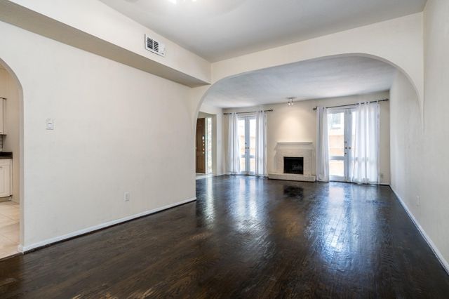 2100 Tanglewilde Street 269, Houston, TX 77063